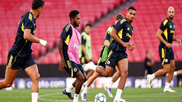 Fenerbahçe, Benfica ile Devler Ligi Biletini Belirleyecek Rövanş Maçına Çıkıyor