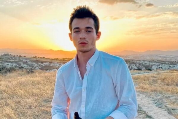 Can Bartu Arslan “Sahtekârlar” Dizisiyle Seyirci Karşısına Çıkacak
