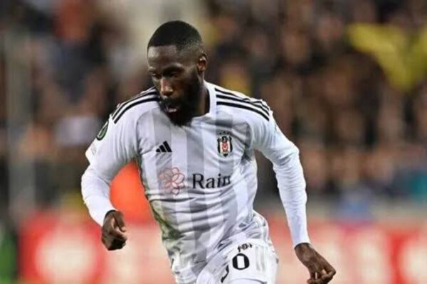 Beşiktaş’tan Ayrılan Arthur Masuaku, Premier Lig Ekibi Sunderland’e Transfer Oldu
