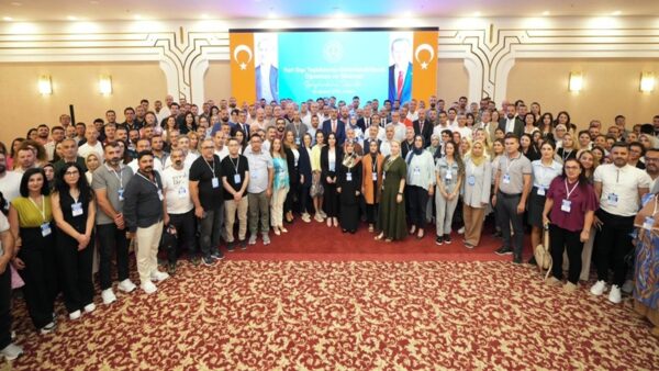 Bakan Tekin, Yurt Dışında Görev Yapacak Öğretmenlerle Bilgilendirme Toplantısında Buluştu