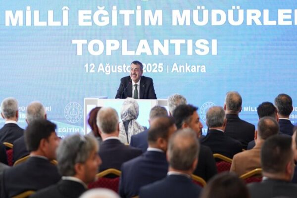 Bakan Tekin, 81 İlin Milli Eğitim Müdürüyle Toplantı Yaptı
