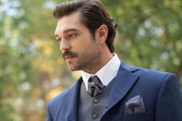 Furkan Andıç, “Cadı” Filmindeki Rolüyle Sadri Alışık Ödülleri’ne Aday