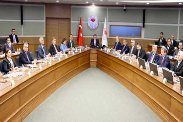 Bakan Yumaklı, Ulusal Su Kurulu Toplantısında Su Yönetimi ve İklim Değişikliği Önlemlerini Açıkladı