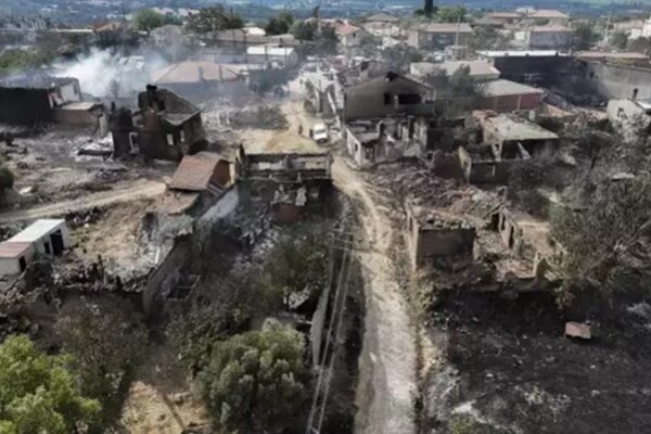 Çanakkale’deki Orman Yangınları Kontrol Altına Alındı