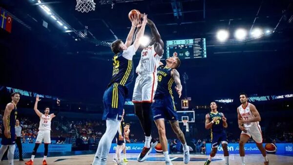 Türkiye EuroBasket 2025’te İsveç’i Yenerek Çeyrek Finalde