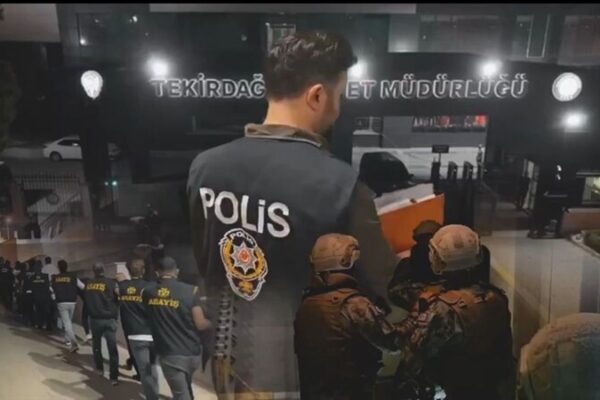 18 İlde Dev Operasyon: 984 Milyon TL’lik Dolandırıcılık Şebekesi Çökertildi