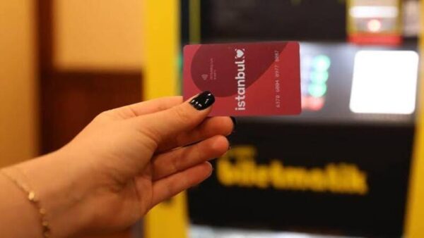 İstanbul’da 30 Yaş Üstü Öğrencilere İndirimli Ulaşım Yeniden Başladı