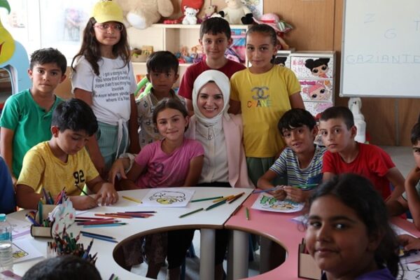 İhtiyaç Sahibi Öğrencilere 1,5 Milyar Liralık Eğitim Desteği
