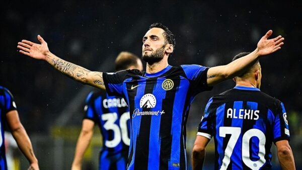Inter, Hakan Çalhanoğlu İçin Yol Haritasını Belirledi