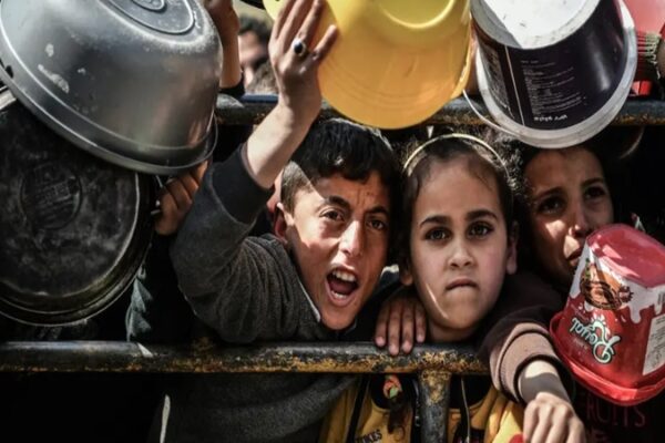 İngiltere Gazze’den Gelen Çocuklara Acil Sağlık Desteği Sağlıyor
