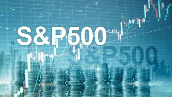 Fed’in Faiz İndirimi Sonrası S&P 500 Tahminleri Yükseldi