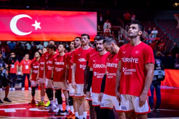 Türkiye, EuroBasket 2025 Çeyrek Finalinde Polonya ile Karşılaşıyor