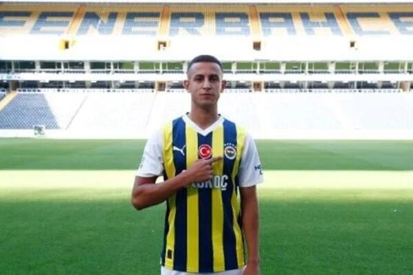 Fenerbahçe’de Bartuğ Elmaz’ın Sözleşmesi Uzatıldı