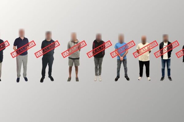 Kırmızı Bültenle Aranan 9 Suçlu Türkiye’ye İade Edildi