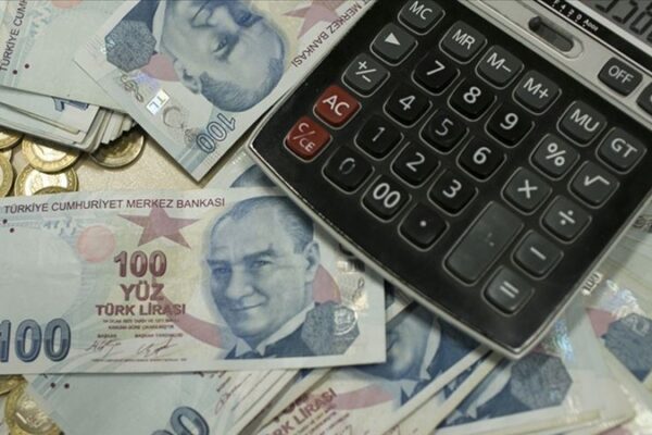 Asgari Ücret ve Emekli Maaşında Büyük Kayıp: Enflasyon Maaşları Nasıl Eritti?