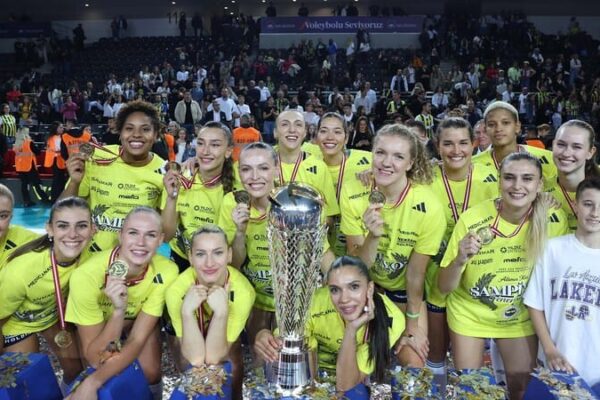 Fenerbahçe Medicana, AXA Sigorta Şampiyonlar Kupası’nı Kazandı