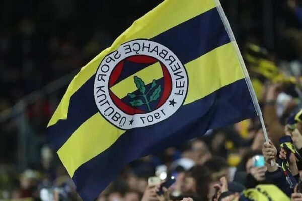 İrfan Can Kahveci ve Cenk Tosun Kadro Dışı Bırakıldı