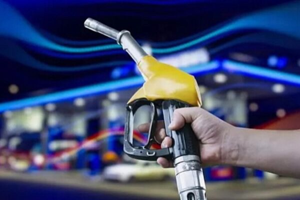 Motorin ve Benzine Gece Yarısı İndirimi Geliyor: Akaryakıt Fiyatları Düşüyor