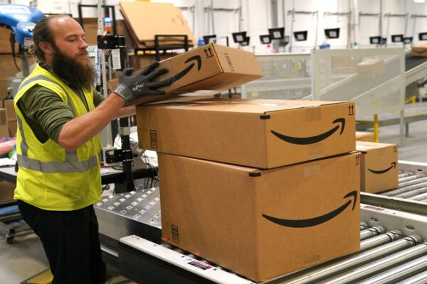 Amazon’da 30 Bin Kurumsal Pozisyon Kapanıyor