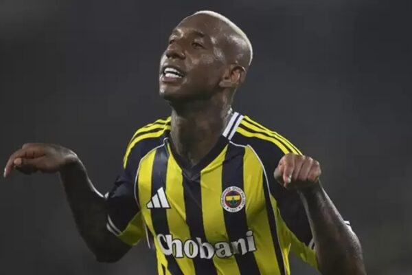 İki Brezilya Devi Talisca İçin Devreye Girdi