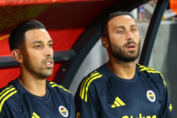 Fenerbahçe’de Kadro Dışı Kararları Değişmedi: İrfan Can ve Cenk Tosun Kadroya Giremedi