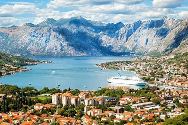 Karadağ, Türk Vatandaşlarına Vizesiz Geçişi Geçici Olarak Durdurdu