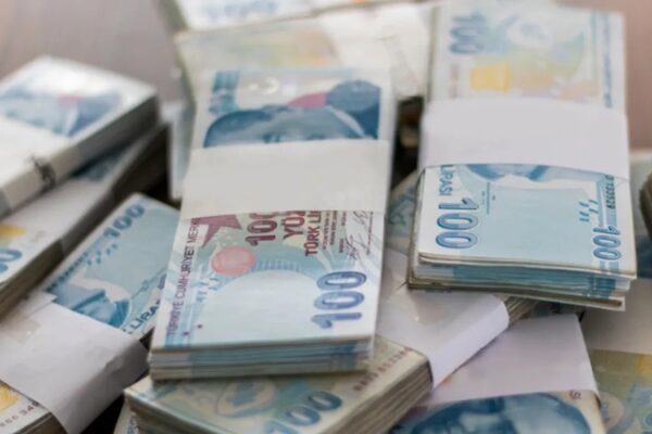 Ocak 2026 Zam Senaryoları Netleşiyor: Memur ve Emekli Maaşlarında Artış Tabloları Ortaya Çıktı