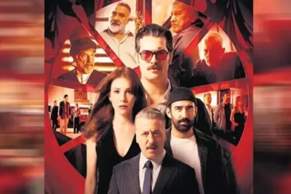 Uykucu Filmi 5 Günde 221 Bin Seyirciyle Gişede Zirveye Yerleşti