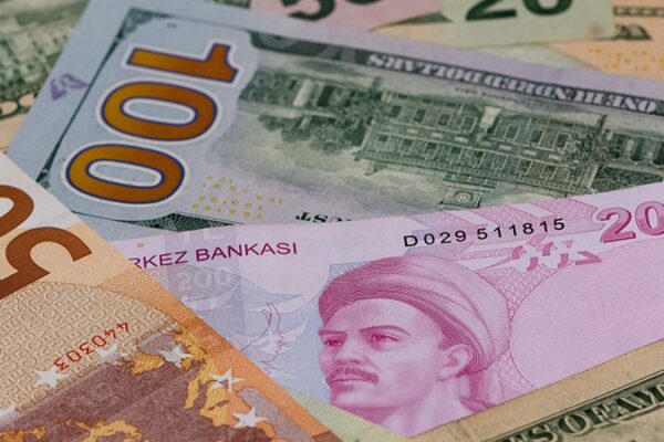Döviz Kurları Yükselişini Sürdürüyor: 8 Kasım 2025 Güncel Fiyatlar