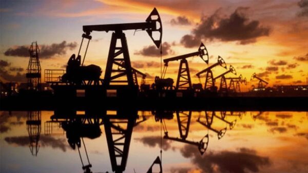 Brent Petrol Haftanın İlk Günü Yükseldi