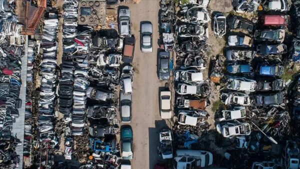 25 Yaş Üstü Araçlar İçin Hurda Teşviki Gündemde: Yasa Çıktı mı?