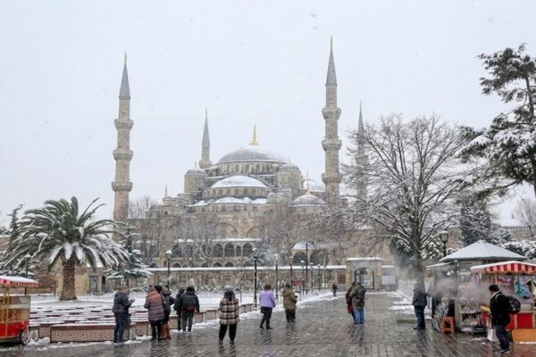 İstanbul’da Kar Yağışı Bekleniyor mu? AKOM ve MGM Son Tahminleri Açıklandı