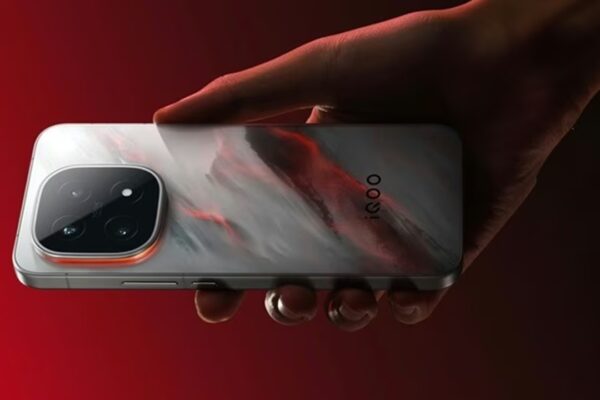 Snapdragon 8 Gen 5’li iQOO 15R’nin Performans Detayları Belli Oldu