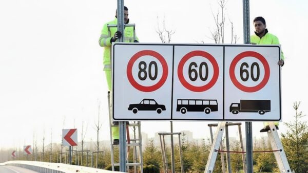 Karayollarında Hız Levhaları Yeniden Düzenlendi: 35 Bin Uygulama Sona Erdi