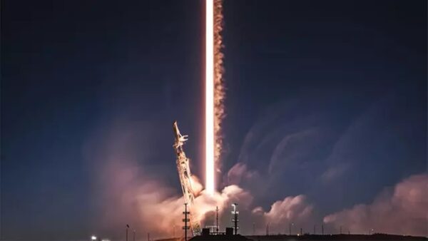 FCC’den SpaceX’e Starlink Gen2 Onayı: Uydu Sayısı 15 Bine Yükseliyor