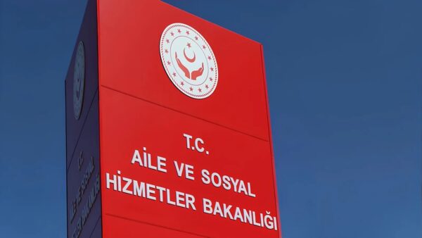 Gece Kulüplerinde Çocukların Çalıştırıldığı İddiasına Bakanlık Açıklama Yaptı