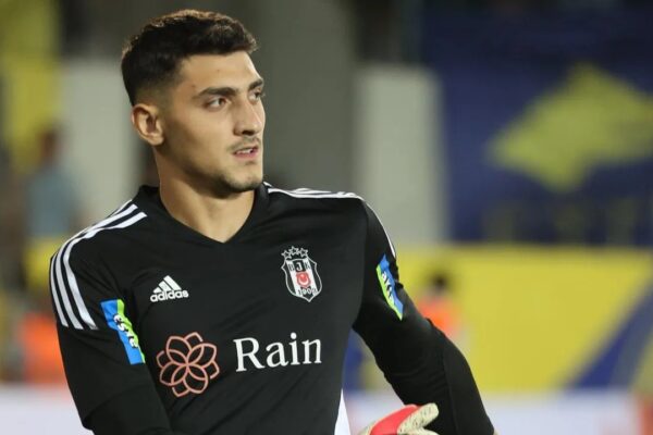 Emre Bilgin, Oyuncu Türkü Su Demirel ile Görüntülendi