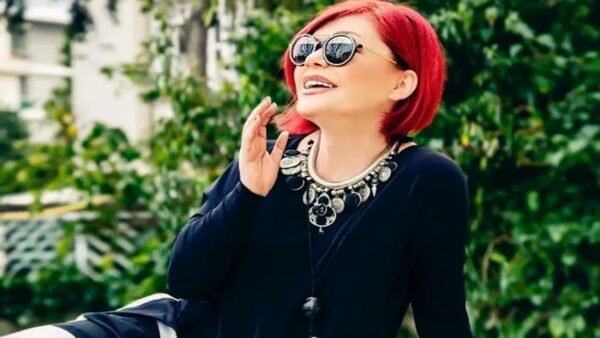 Şarkıcı Emel Müftüoğlu Gözaltına Alındı