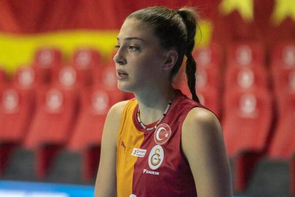 İlkin Aydın CEV Cup Öncesi Sakatlandı