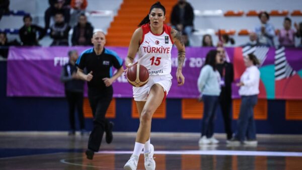 Milli Basketbolcu Tilbe Şenyürek’e Guillain-Barre Sendromu Teşhisi Konuldu