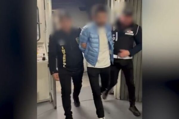 Kırmızı Bültenle Aranan Serdar Sertçelik Türkiye’ye Getirildi