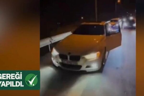 Otoyolda Yarış Yapan Sürücüler Jandarma Tarafından Yakalandı