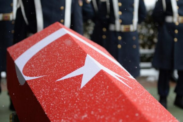 İstanbul’da Kahreden Olay: 1 Polisimiz Şehit Oldu, 16 Polisimiz ise Yaralı!