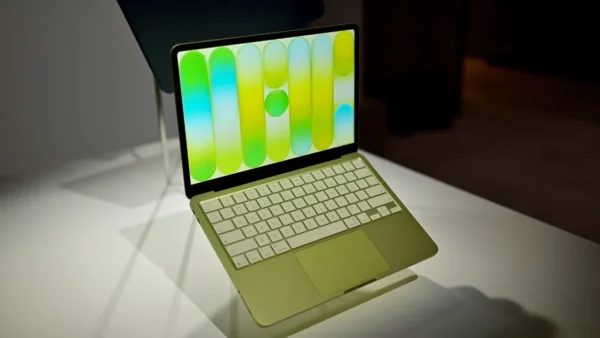 Apple MacBook Neo’ya Yoğun İlgi: Üretim 10 Milyona Çıkacak!