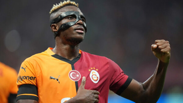 Osimhen’in Sakatlığında Son Durum: Fenerbahçe Derbisinde Oynayacak mı?