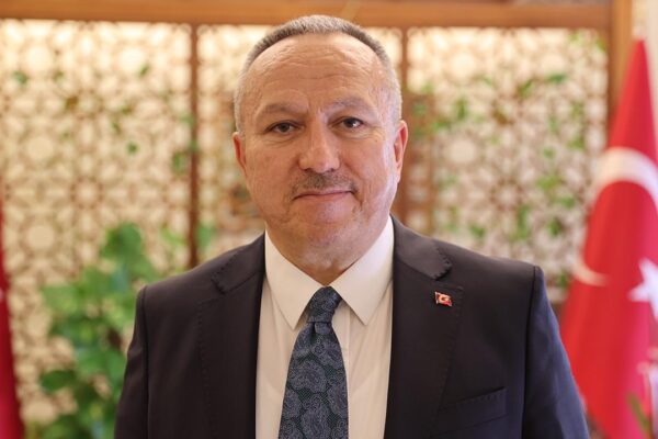 Emniyet Genel Müdürlüğü Tarihinde Bir İlk: İlk Sivil Orgeneral Atandı!