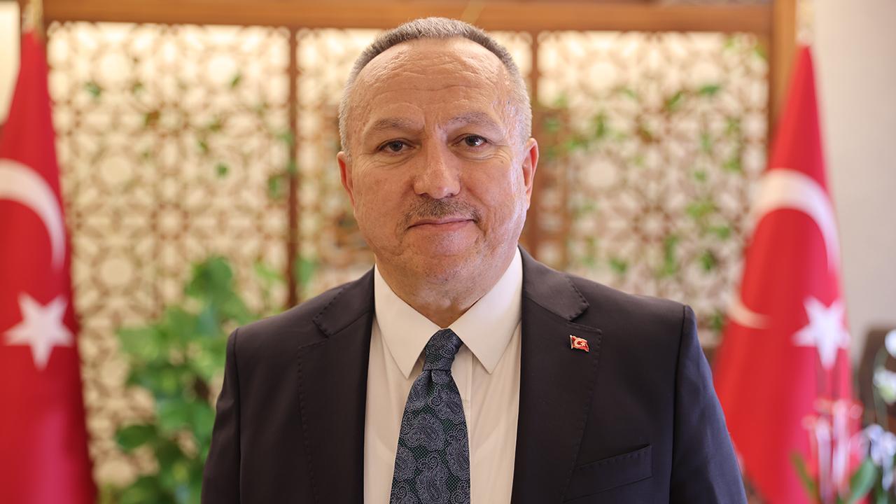 Emniyet Genel Müdürlüğü Tarihinde Bir İlk: İlk Sivil Orgeneral Atandı!
