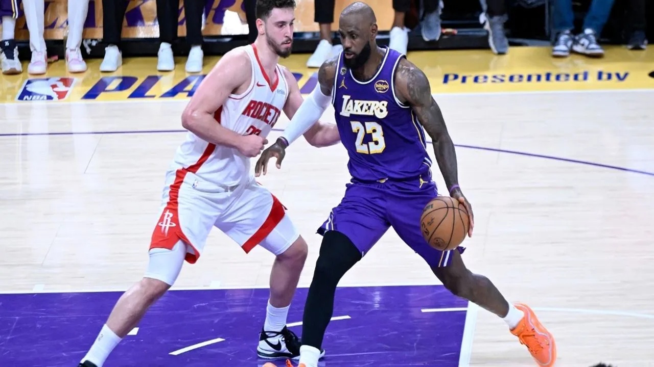 LeBron James İle Alperen Şengün Arasında Tansiyon Yükseldi