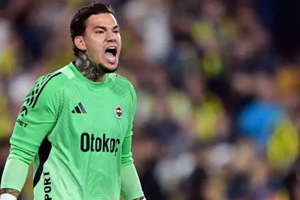Fenerbahçe’nin Kalecisi Ederson Takımdan Ayrılıyor mu?
