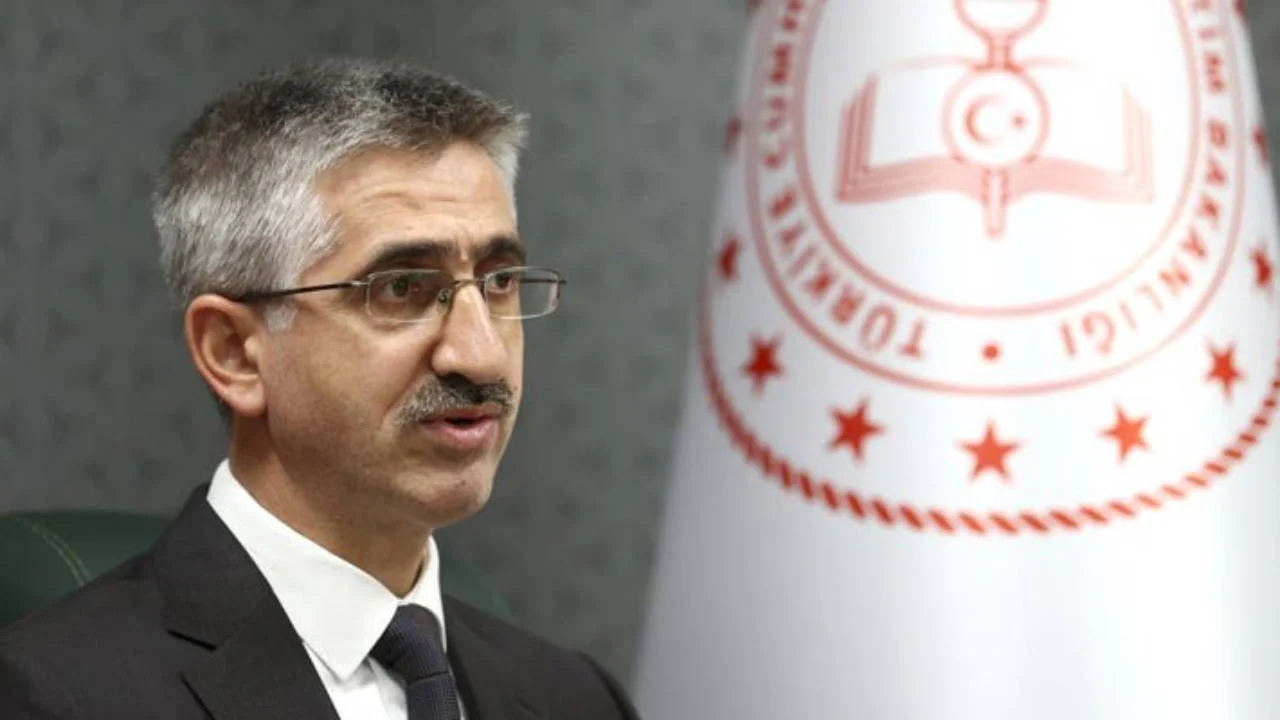 Milli Eğitim Bakan Yardımcısı Nazif Yılmaz Görevden Alındı!